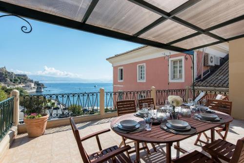 Arieni Sea View House