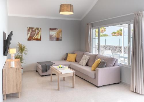 Afbeelding uit fotogalerij van Villas Maribel Pocillos in Puerto del Carmen