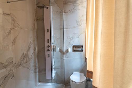Rosso Aparthotelにあるバスルーム