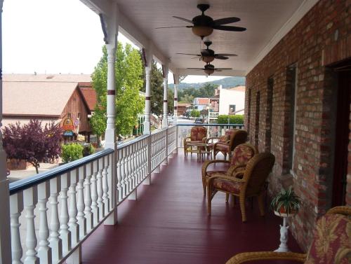 Jamestown Hotel – Photos 3
