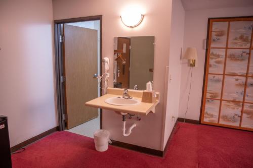 Kúpeľňa v ubytovaní wagner lakeside motel