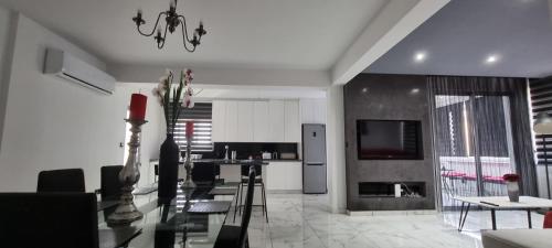 Gallery image of Nicosia Blue Suite in Nicosia