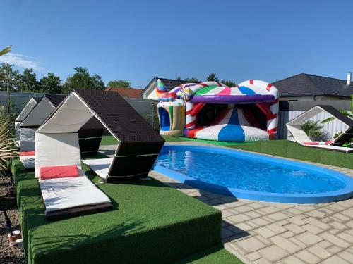 Zdjęcie z galerii obiektu Armada Prémium Apartman w Hajduszoboszlo