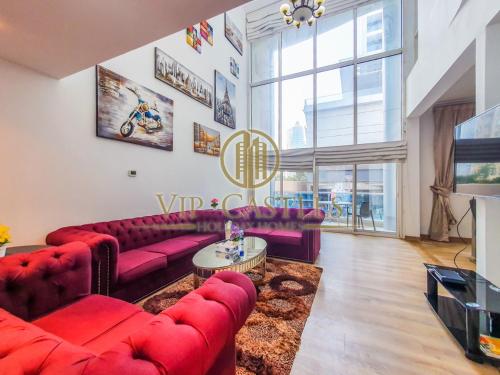 Duplex apartment next to the DMCC metro station, Dubai, Emiratele Arabe Unite