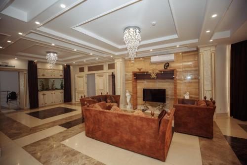 The lobby or reception area at SULO Apartments
