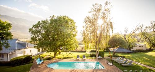 Kolam renang di atau dekat dengan Swartberg Country Manor