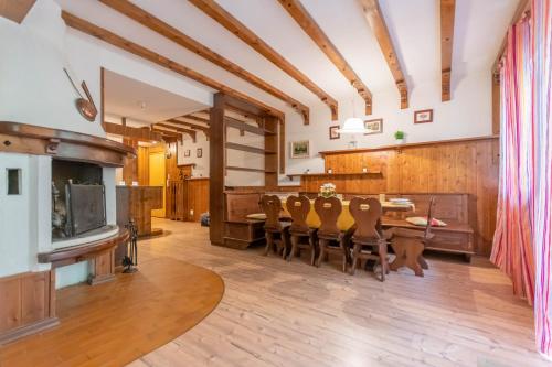 Gallery image of Dolomitissime Holiday Homes Marmolada in Rocca Pietore