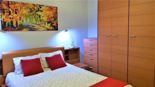 Postel nebo postele na pokoji v ubytování habitación, salita y baño privado, REATE LBI00466
