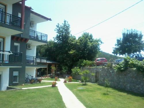 Gallery image of Studios Kofos Limin in Porto Koufo