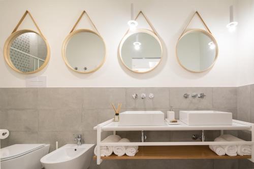 Koupelna v ubytování Terra del Sasso Suites - Design Architetto Salvatore Spataro