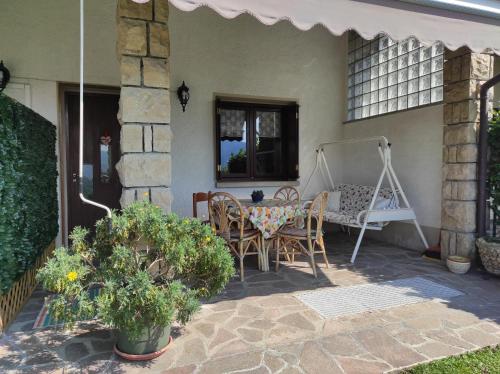 Zahrada ubytování CasaDolcelago Sulzano Villa con Giardino Vista Lago Parking Free