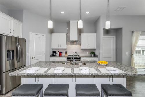 3138 Laurel Drive – Photos 3