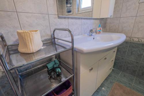 Kúpeľňa v ubytovaní Apartment in Jadranovo 41863