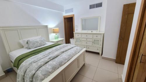 Ein Bett oder Betten in einem Zimmer der Unterkunft Las Olas by Destinos1a