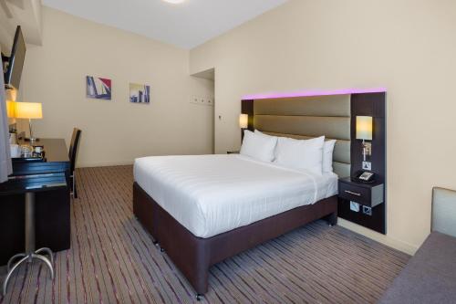 Premier Inn Dubai Ibn Battuta Mall Image