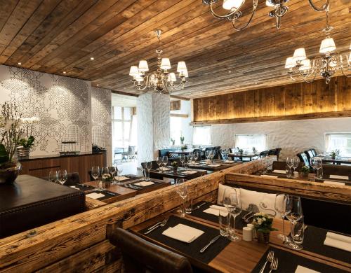 Restaurace v ubytování Landgasthof Leuen