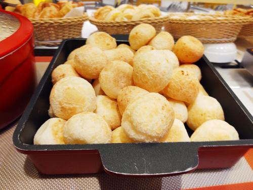 Makanan di atau berdekatan hotel