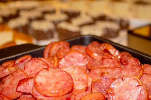 Makanan di atau berdekatan hotel
