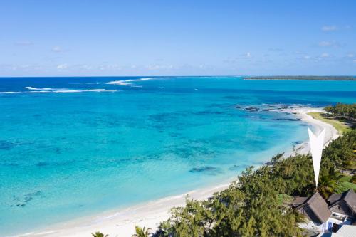 an aerial view of a beach and the ocean at Studio Isabella in Palmar