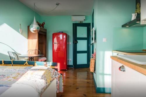 Lisbon Heart Apartments - Green Apartment by LovelyStay