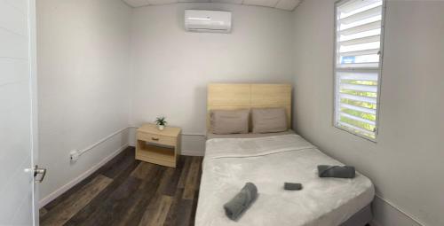 Posteľ alebo postele v izbe v ubytovaní 7 bedrooms in Santurce San Juan beach