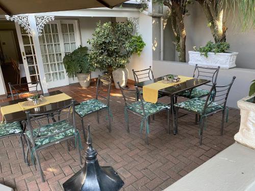 En restaurant eller et andet spisested på Oxford Lodge Vryheid