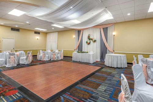 Φωτογραφία από το άλμπουμ του Quality Inn & Suites Vestal Binghamton near University σε Vestal