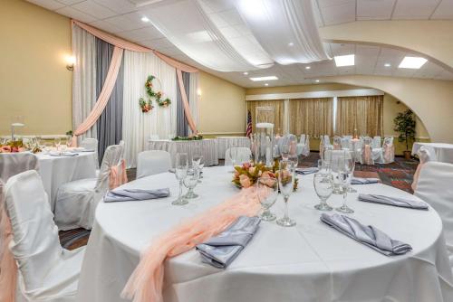 Φωτογραφία από το άλμπουμ του Quality Inn & Suites Vestal Binghamton near University σε Vestal