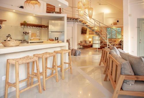 Fotografie z fotogalerie ubytování Tropical Penthouse in the Heart of Las Terrenas! v destinaci Las Terrenas