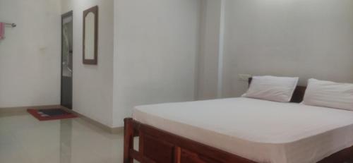 Anand Tourist Home – Photos 3
