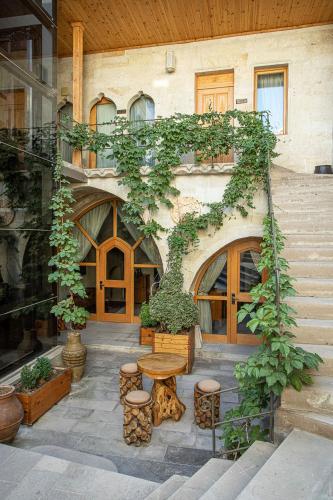 Κήπος έξω από το Exedra Cappadocia