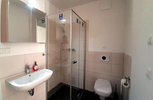 Koupelna v ubytování Apartment 10 in Altefähr am Strelasund