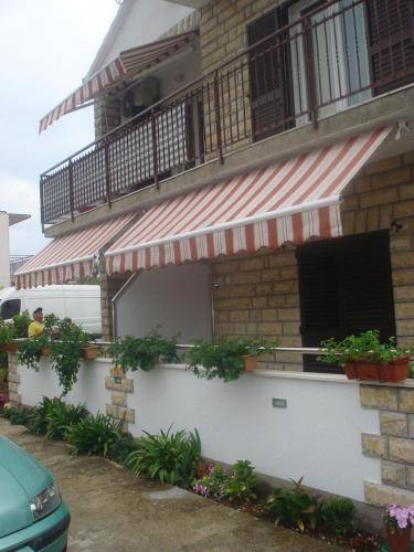 Apartments Dalmacija – Photos 2