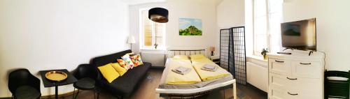 Postel nebo postele na pokoji v ubytování Apartmán Augustin Jičín