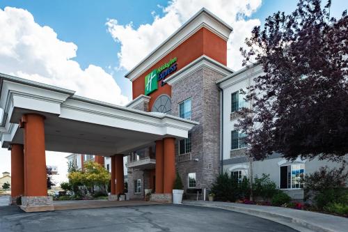 a rendering of a hotel at Holiday Inn Express Hotel & Suites Evanston by IHG in Evanston