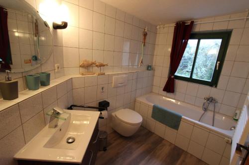 Ferienhaus Bettina tesisinde bir banyo