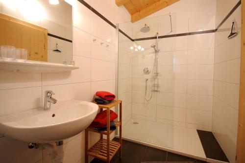 Bilik mandi di Maries Ferienhaus MAY-100