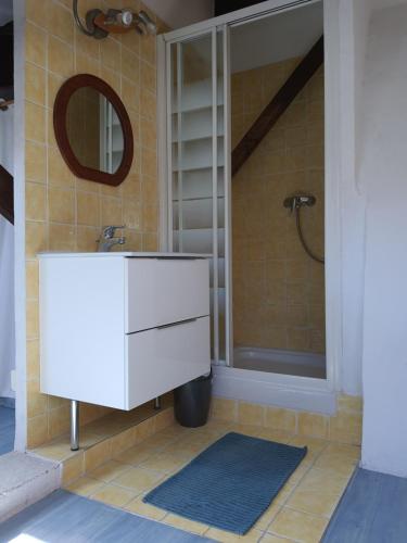 Beau duplex lumineux avec aperçu mer photo 4