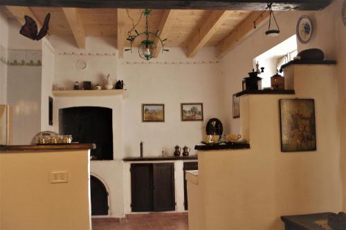 A kitchen or kitchenette at Un Sogno nel Borgo