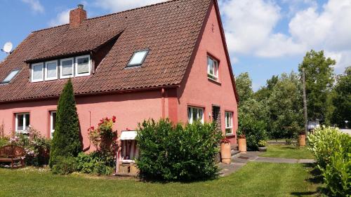 Gallery image of Haus am Teich - Schwalbennest in Hinrichsdorf