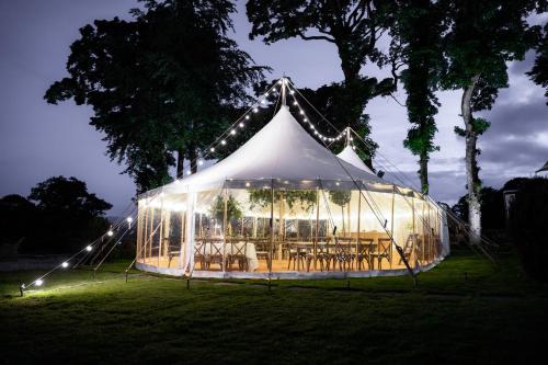 Simonstone Hall Hotelにある庭
