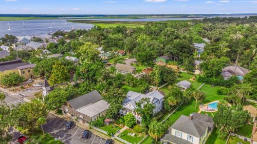 an aerial view of a residential neighborhood with a house at Goodbread House Bed and Breakfast in Saint Marys