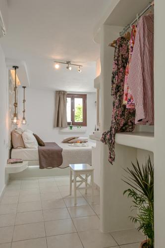 Geolenas Home - Naxian Old Agora