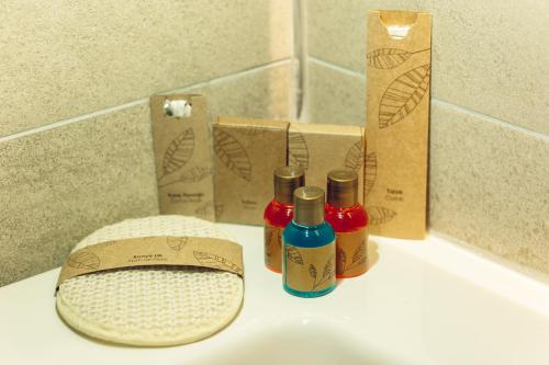 A bathroom at Grand Catalkaya Hotel