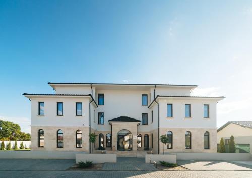 ARN Boutique Hotel — Property building
