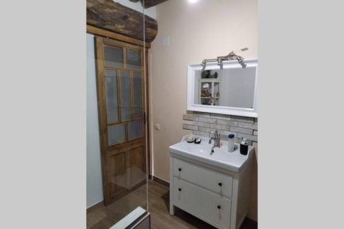 Phòng tắm tại Casa Rural en el Matarraña.