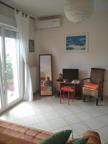 Independant central apartment