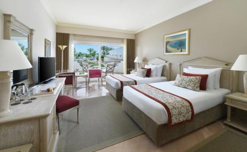 JAZ Elite Palace - Adults Friendly 16 Years Plus — Bedroom
