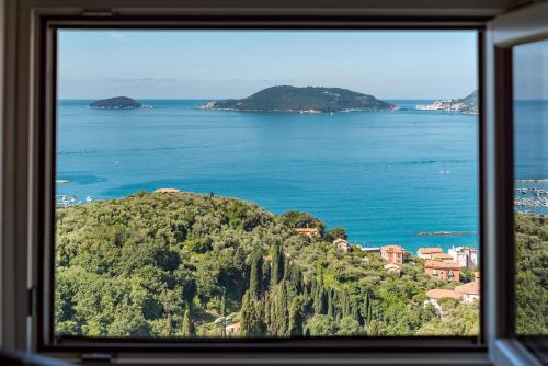 萊里奇的住宿－Punti di Vista, Terre Marine，从窗户可欣赏到海景