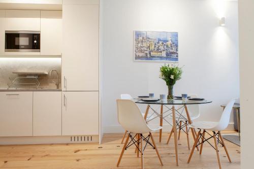 Modern One Bedroom Flat with Kitchen by LovelyStay